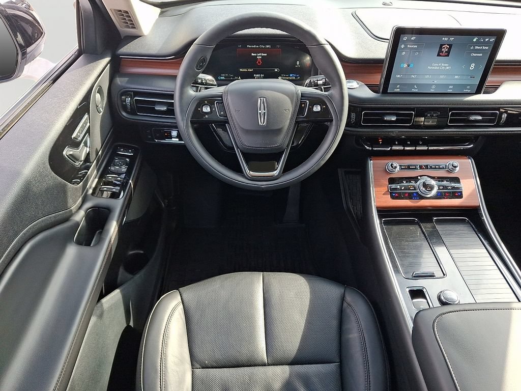 Used 2023 Lincoln Aviator Grand Touring w/ Elements Package Plus AWD/4WD image 12