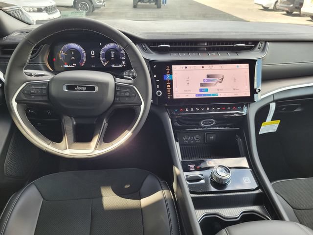 New 2026 Jeep Grand Cherokee Altitude AWD/4WD image 7