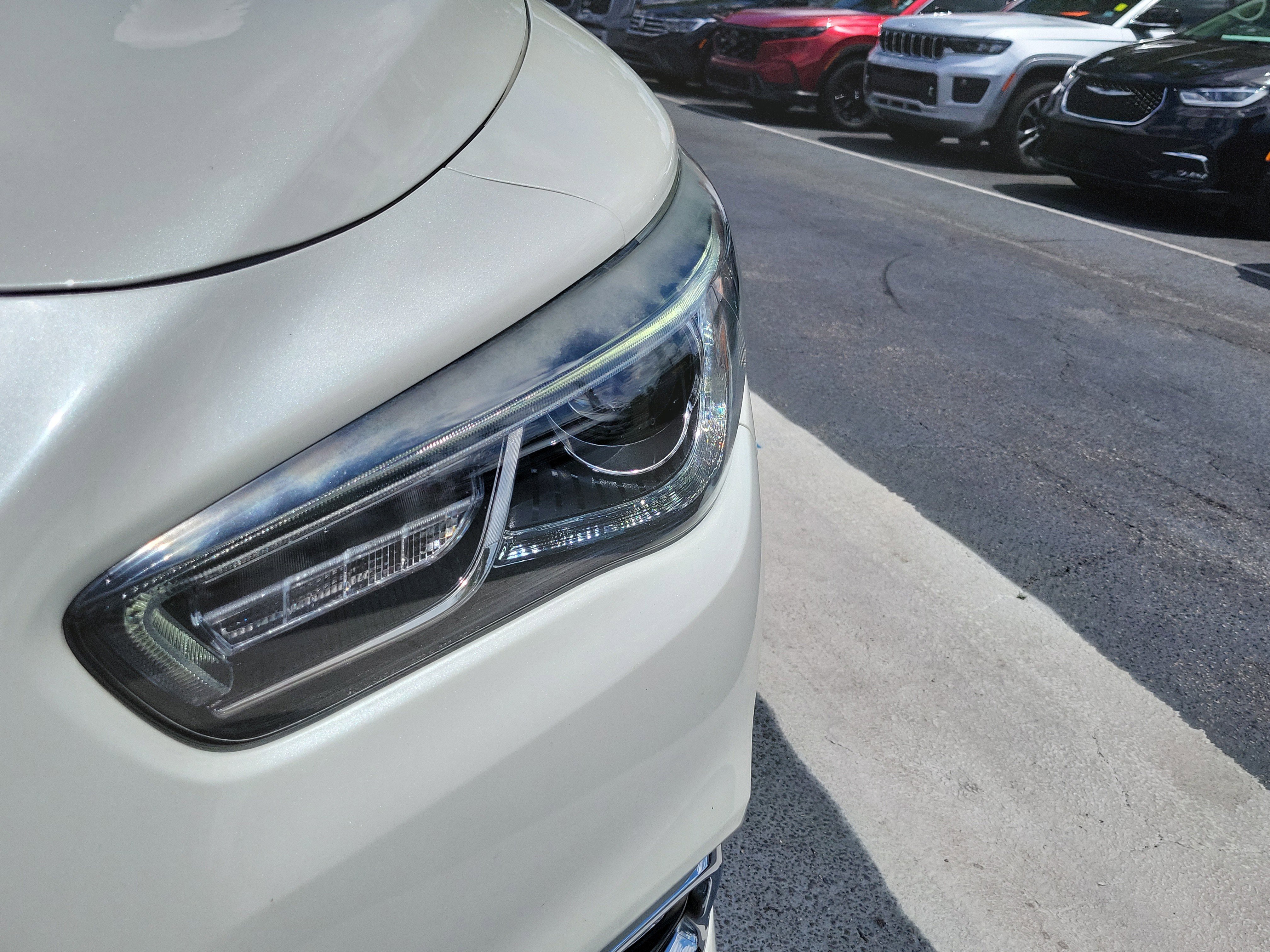 Used 2020 INFINITI QX60 Pure AWD/4WD image 3