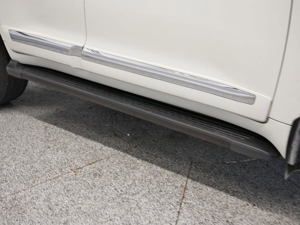 Used 2015 Toyota Land Cruiser image 17
