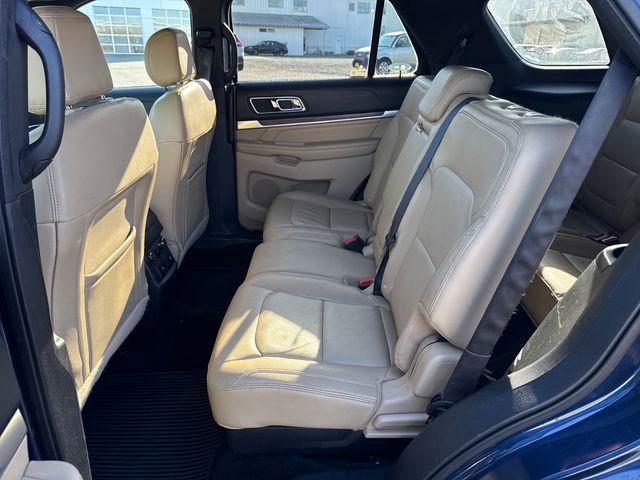 Used 2016 Ford Explorer Limited w/ Equipment Group 301A AWD/4WD image 14