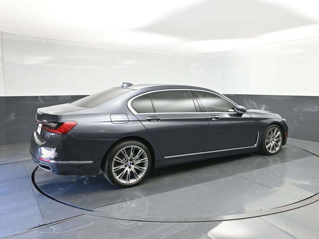 Used 2020 BMW 740i w/ Premium Package image 15