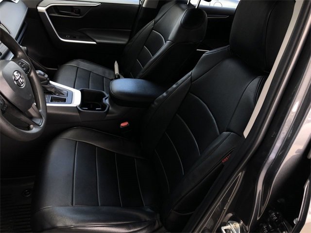Used 2022 Toyota RAV4 LE image 26