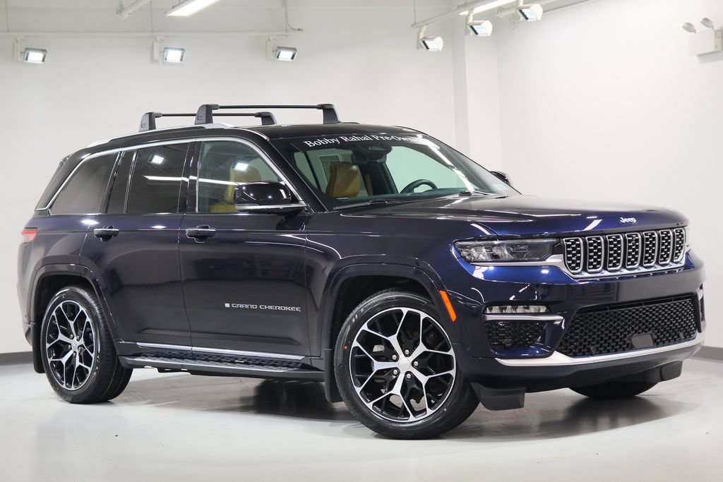 Used 2024 Jeep Grand Cherokee Summit AWD/4WD image 7