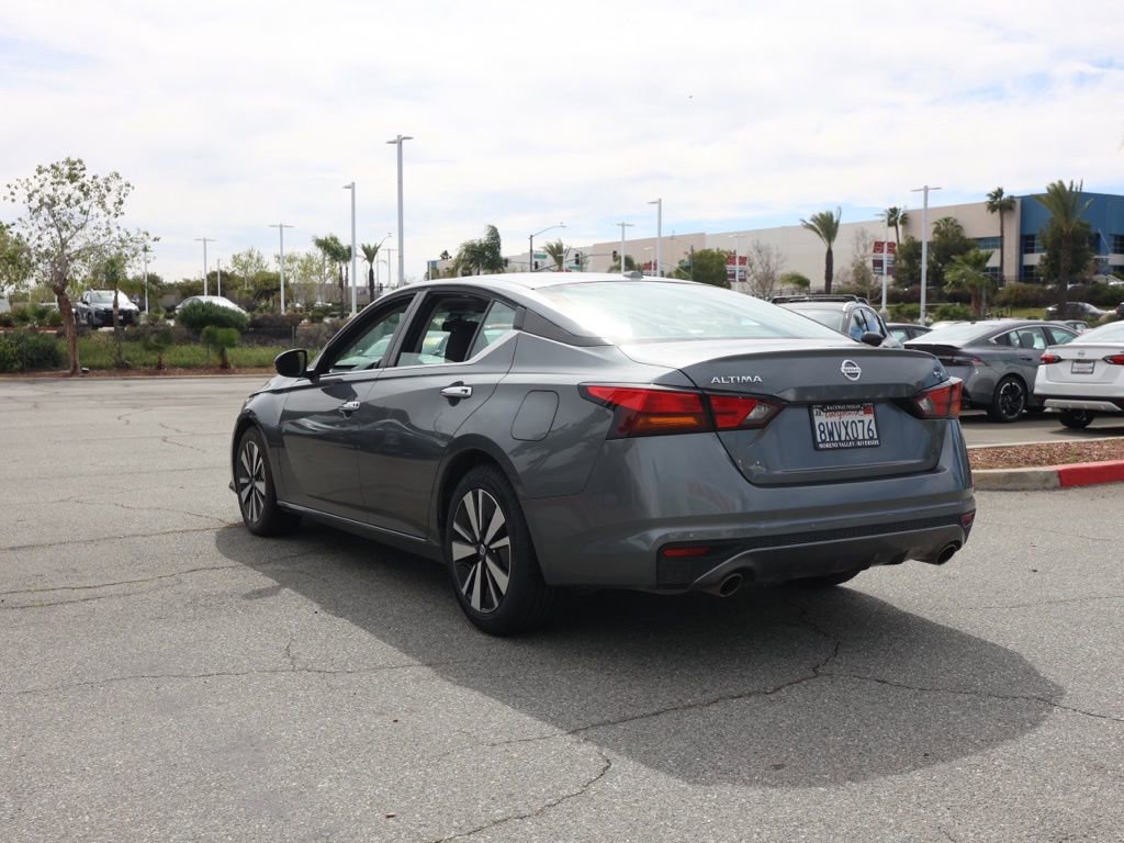 Used 2021 Nissan Altima 2.5 SV w/ SV Premium Package image 6