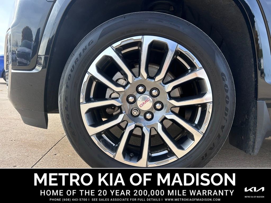 Used 2020 GMC Acadia Denali w/ Technology Package image 10