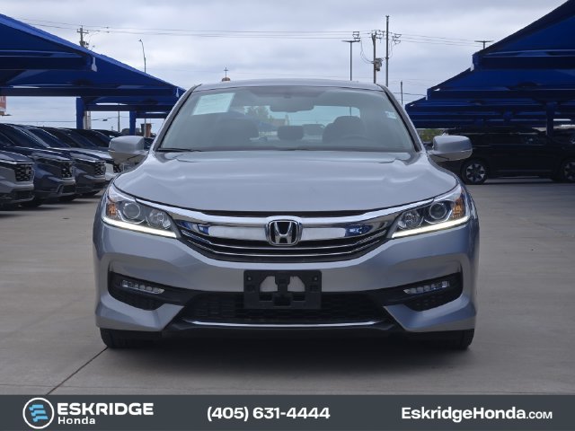 Used 2017 Honda Accord EX-L image 2