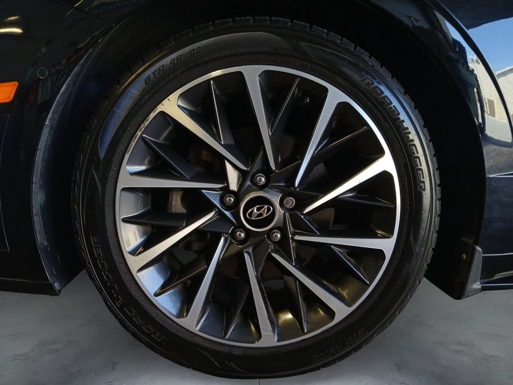 Used 2023 Hyundai Sonata Limited FWD image 7