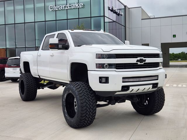 Used 2016 Chevrolet Silverado 2500 High Country w/ Duramax Plus Package AWD/4WD image 6