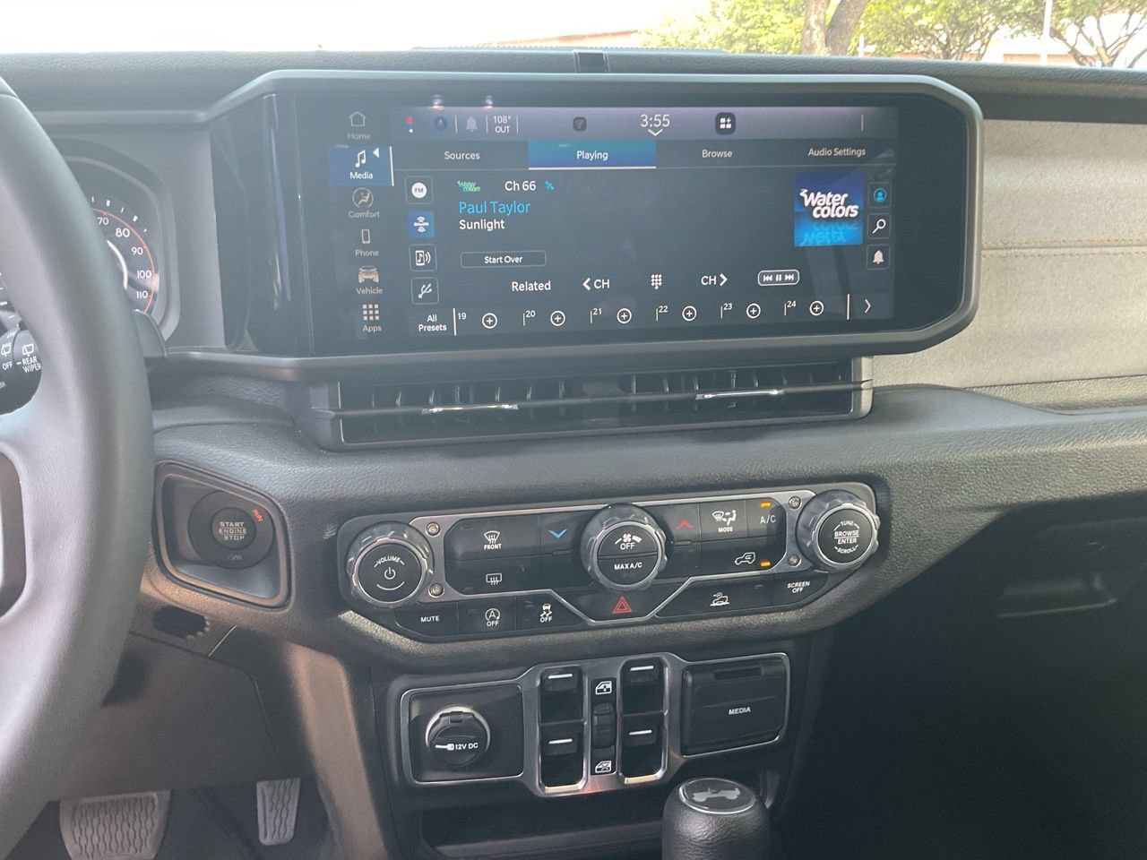 Used 2025 Jeep Wrangler Unlimited Sport AWD/4WD image 17