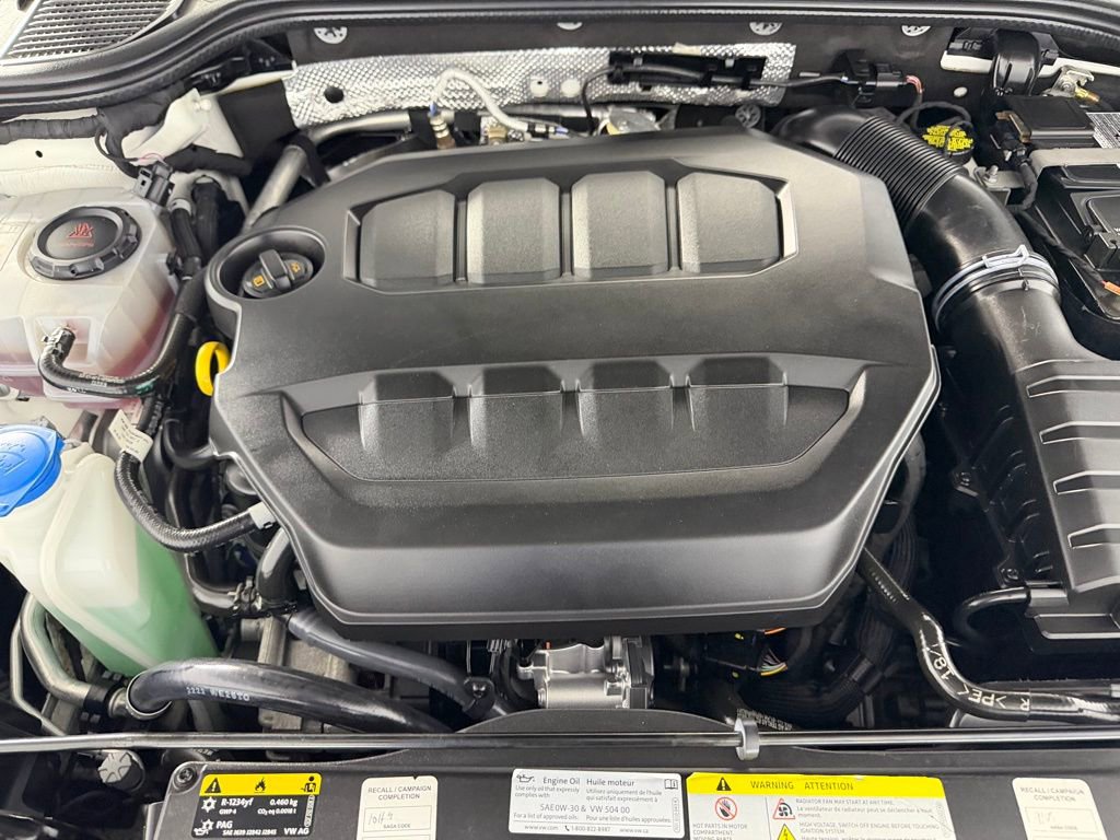 Used 2023 Volkswagen Golf R AWD/4WD image 35