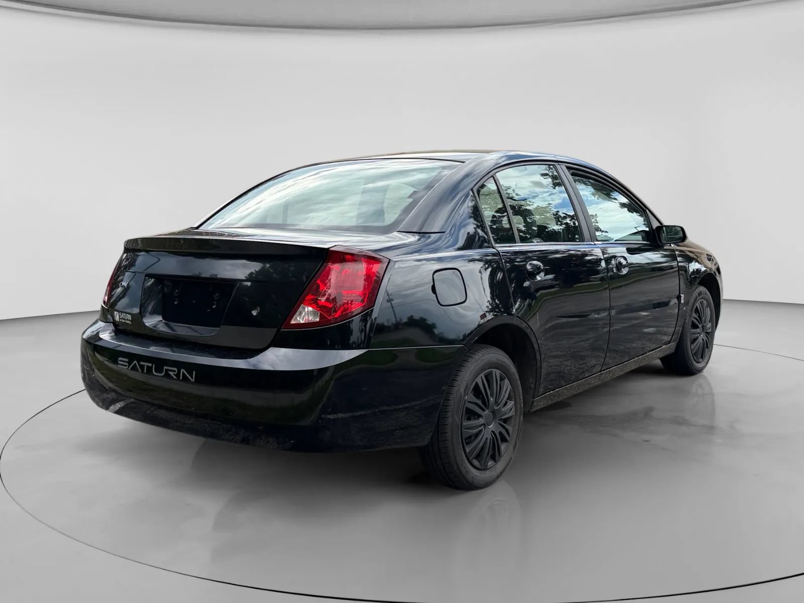 Used 2003 Saturn ION Level 2 w/ Convenience Pkg FWD image 5