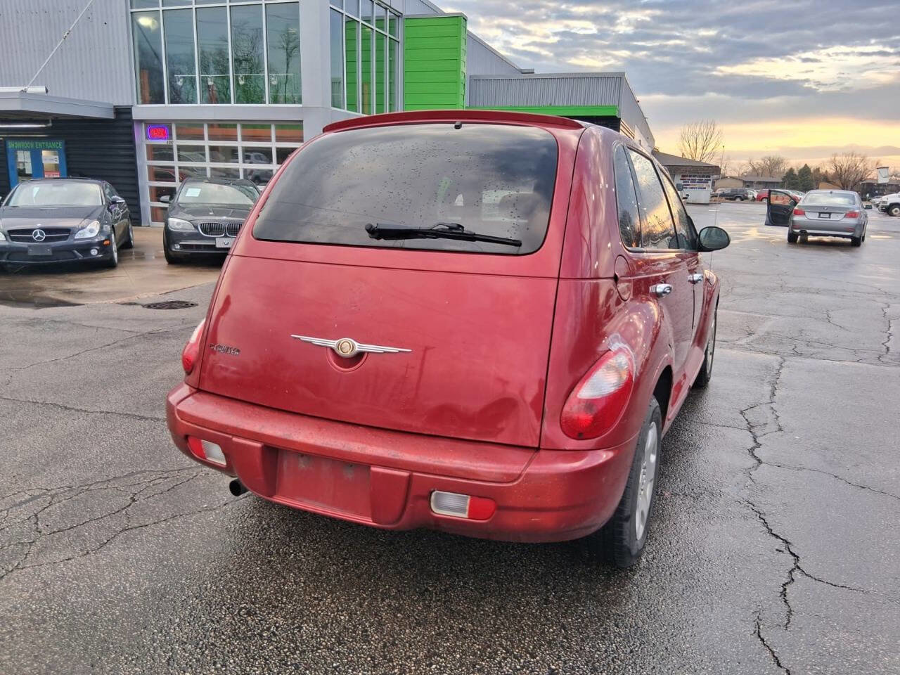 Used 2009 Chrysler PT Cruiser image 7