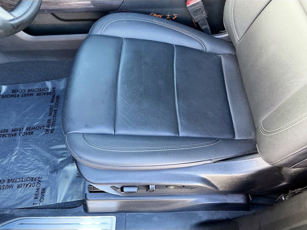 Used 2025 Chevrolet Silverado 1500 LTZ image 20