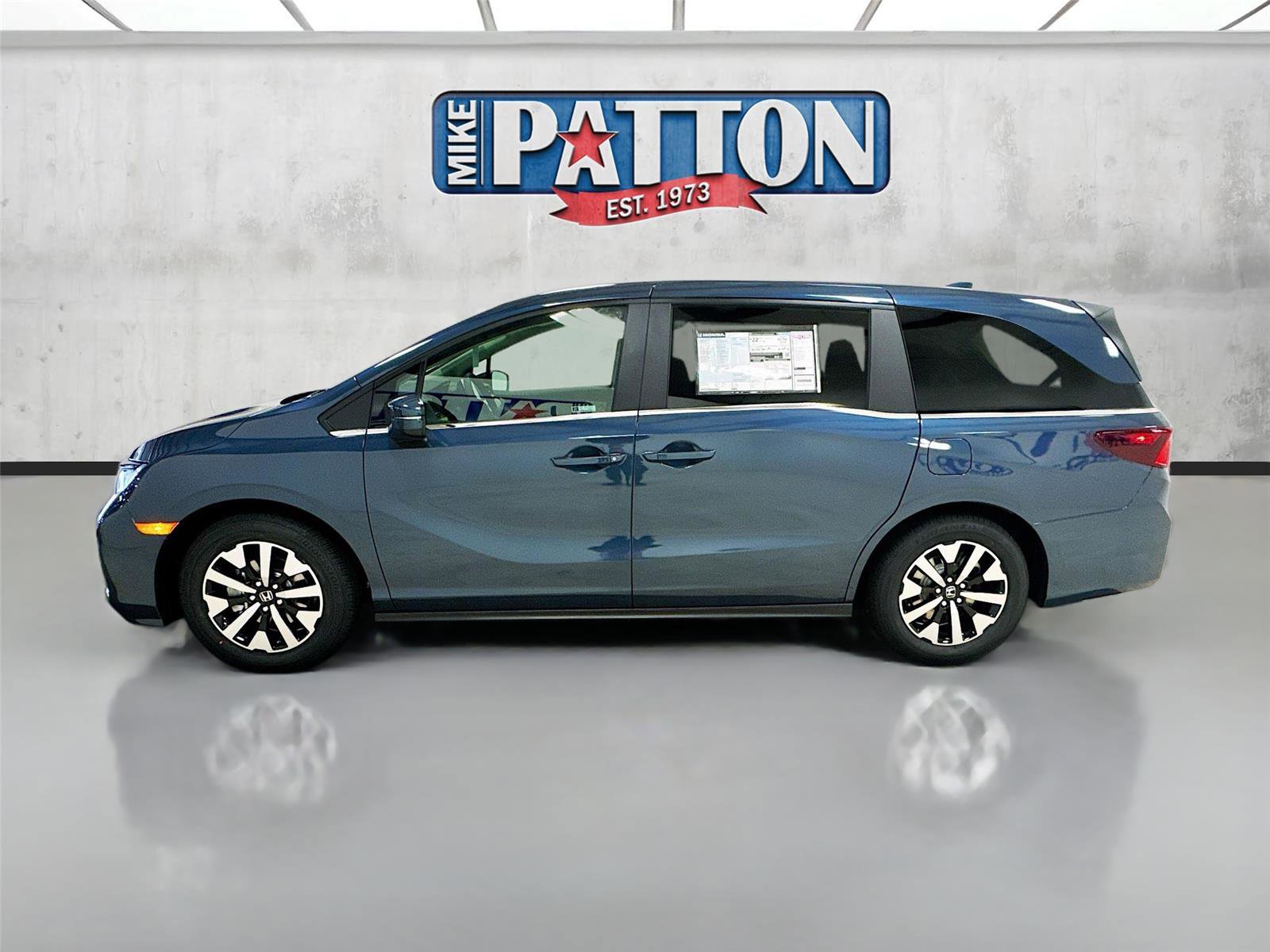 New 2026 Honda Odyssey EX-L image 4