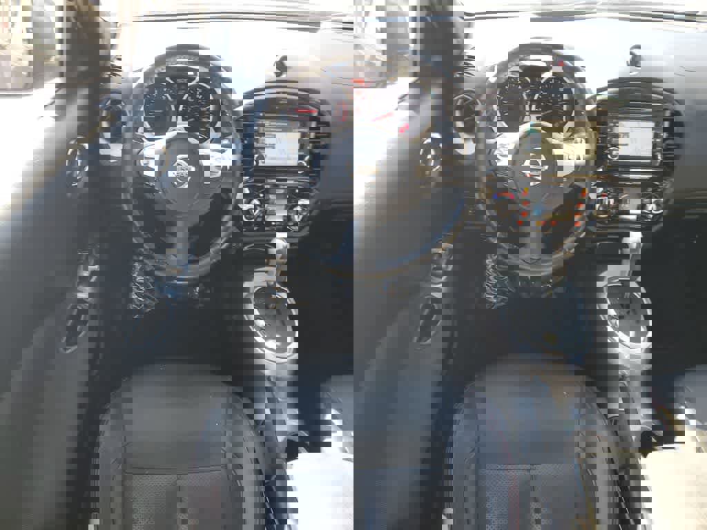 Used 2015 Nissan Juke SL image 14