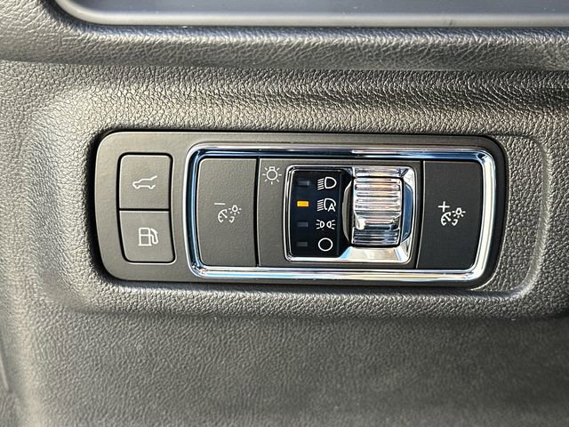 Used 2024 Lincoln Corsair Grand Touring w/ Towing Package image 27