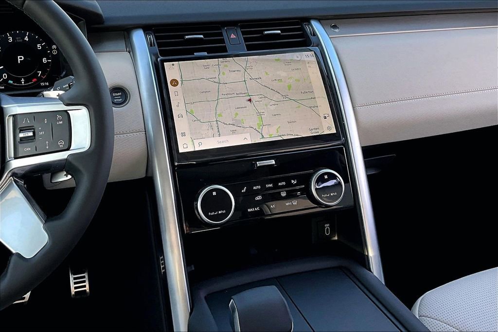 New 2026 Land Rover Discovery Limited Edition image 6