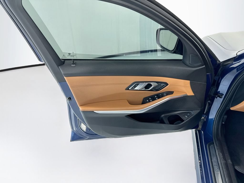 Used 2021 BMW 330i Sedan w/ Premium Package RWD image 24