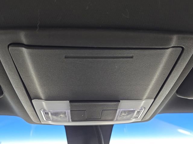 Used 2017 Ford Taurus SEL FWD image 24