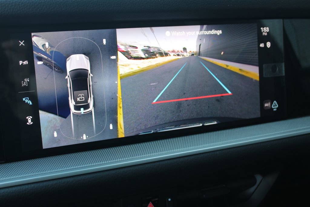 Certified 2025 Porsche Cayenne Coupe AWD/4WD image 22