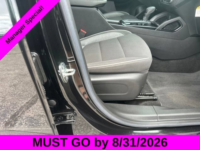 Used 2023 Chevrolet TrailBlazer LT AWD/4WD image 31