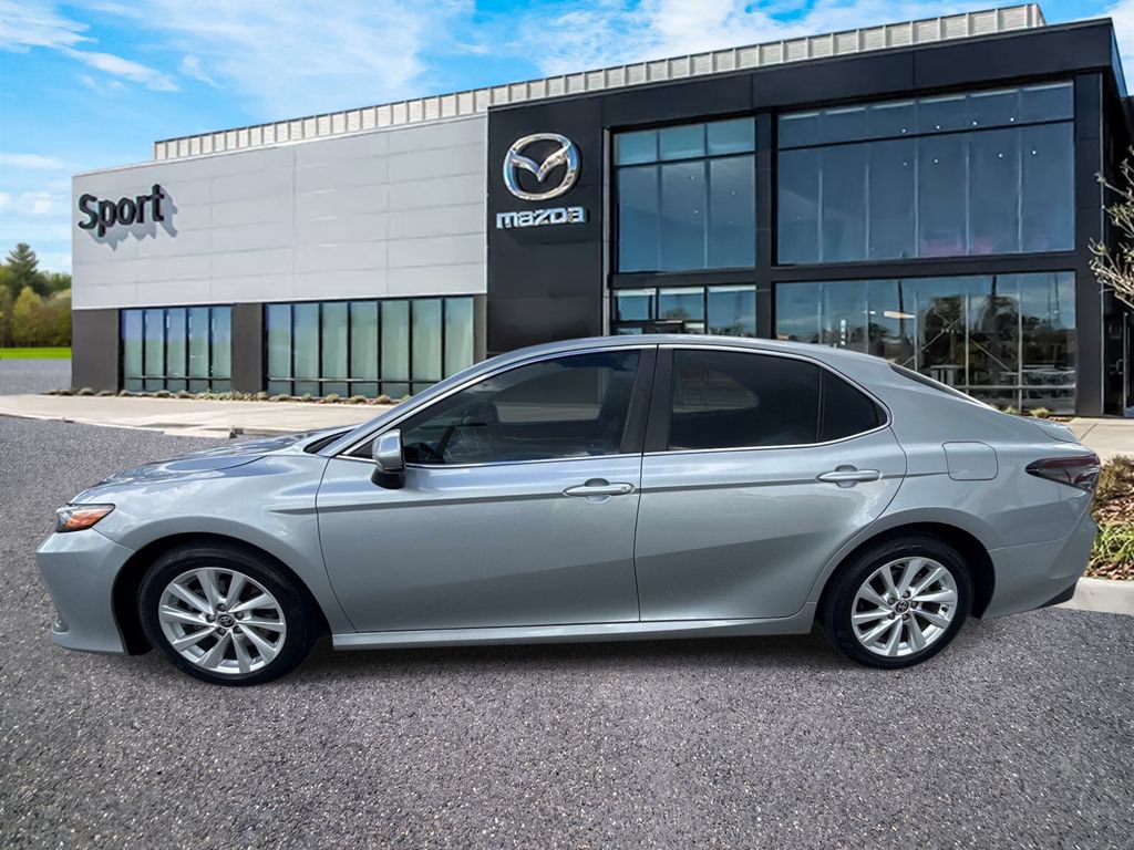 Used 2023 Toyota Camry LE FWD image 7