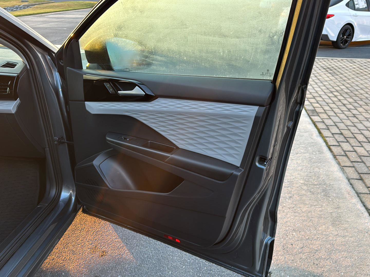 Used 2022 Volkswagen Taos S w/ IQ Drive S Package image 12