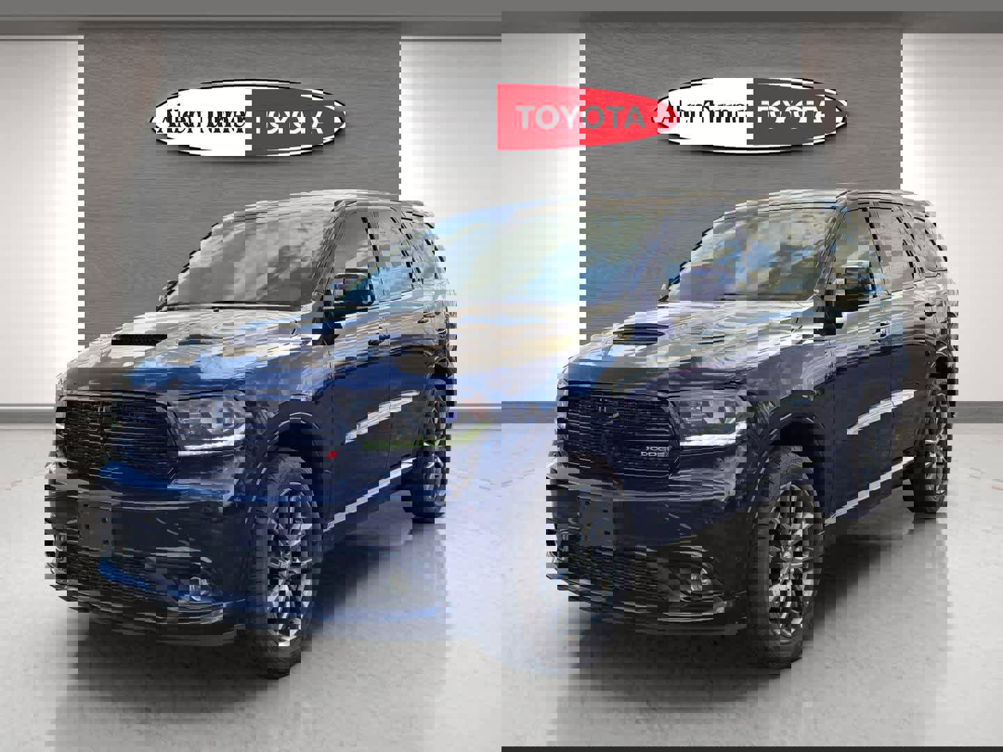 Used 2017 Dodge Durango GT w/ Nav & Power Liftgate Group image 3