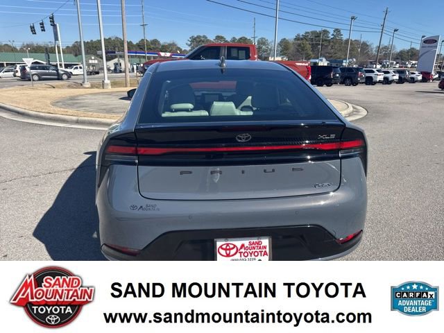 Used 2024 Toyota Prius XLE image 4