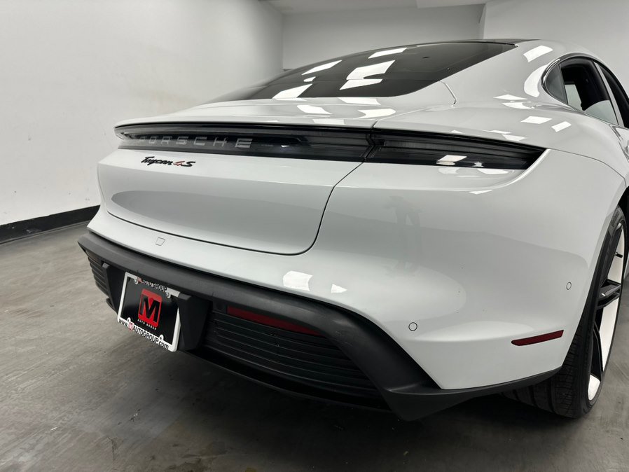 Used 2020 Porsche Taycan 4S image 16