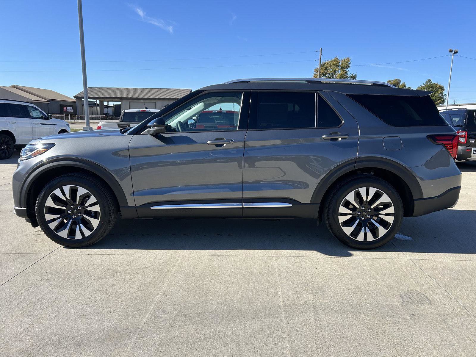 New 2026 Ford Explorer Platinum w/ LUX Leather Package image 45