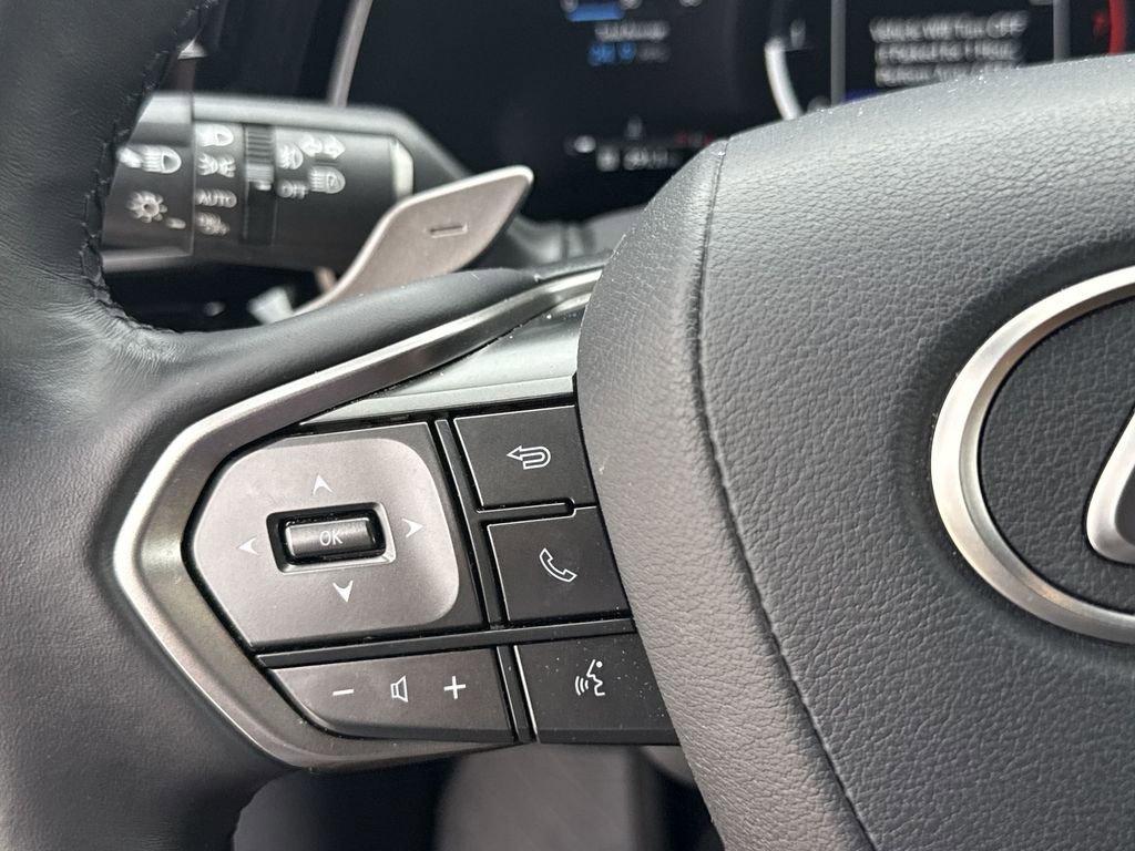Used 2025 Lexus RX 350 Premium w/ Accessory Package (Z1) image 26