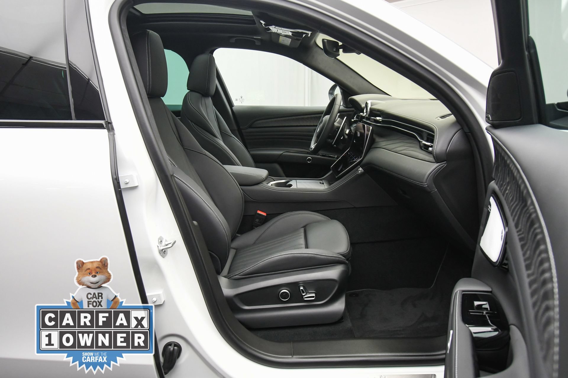 Used 2025 Maserati Grecale Modena AWD/4WD image 40