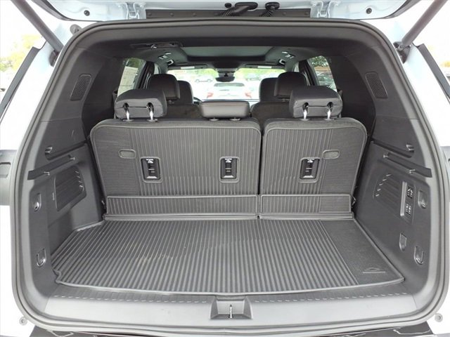 New 2026 Chevrolet Traverse High Country w/ LPO, Floor Liner Package image 4