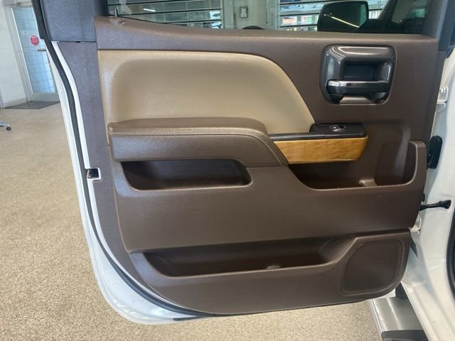 Used 2017 Chevrolet Silverado 1500 LTZ w/ Sport Package AWD/4WD image 27