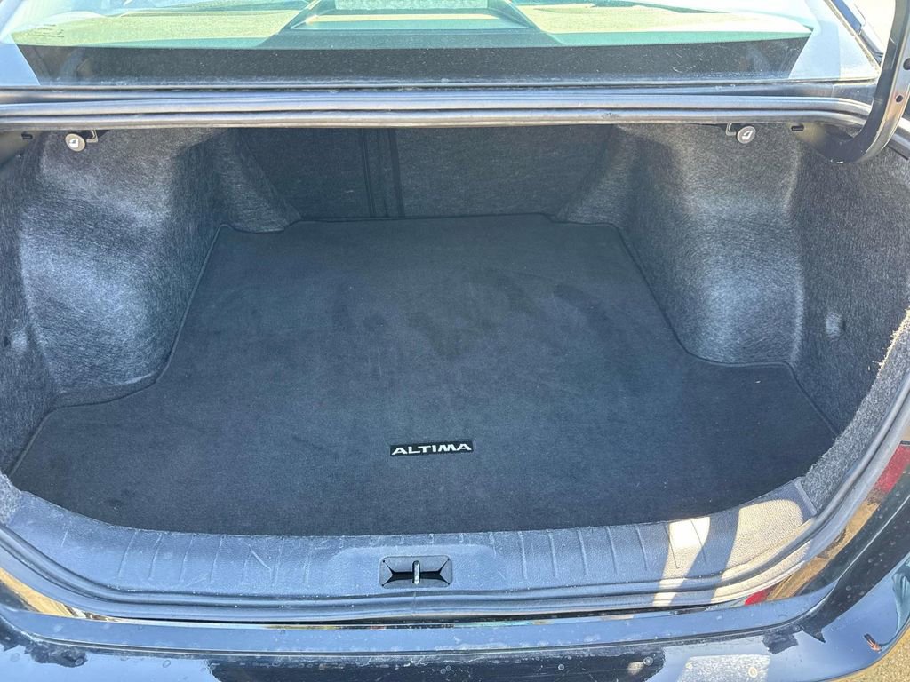 Used 2023 Nissan Altima 2.5 S FWD image 9