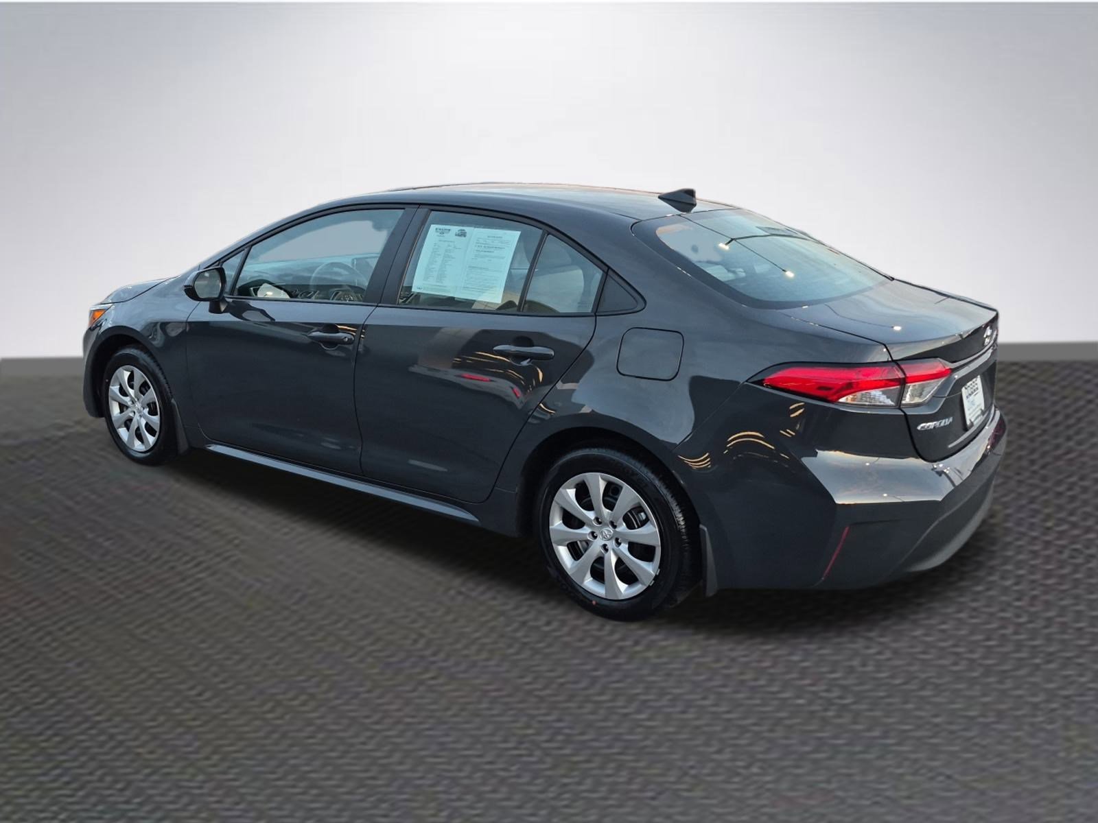 Used 2026 Toyota Corolla LE image 5