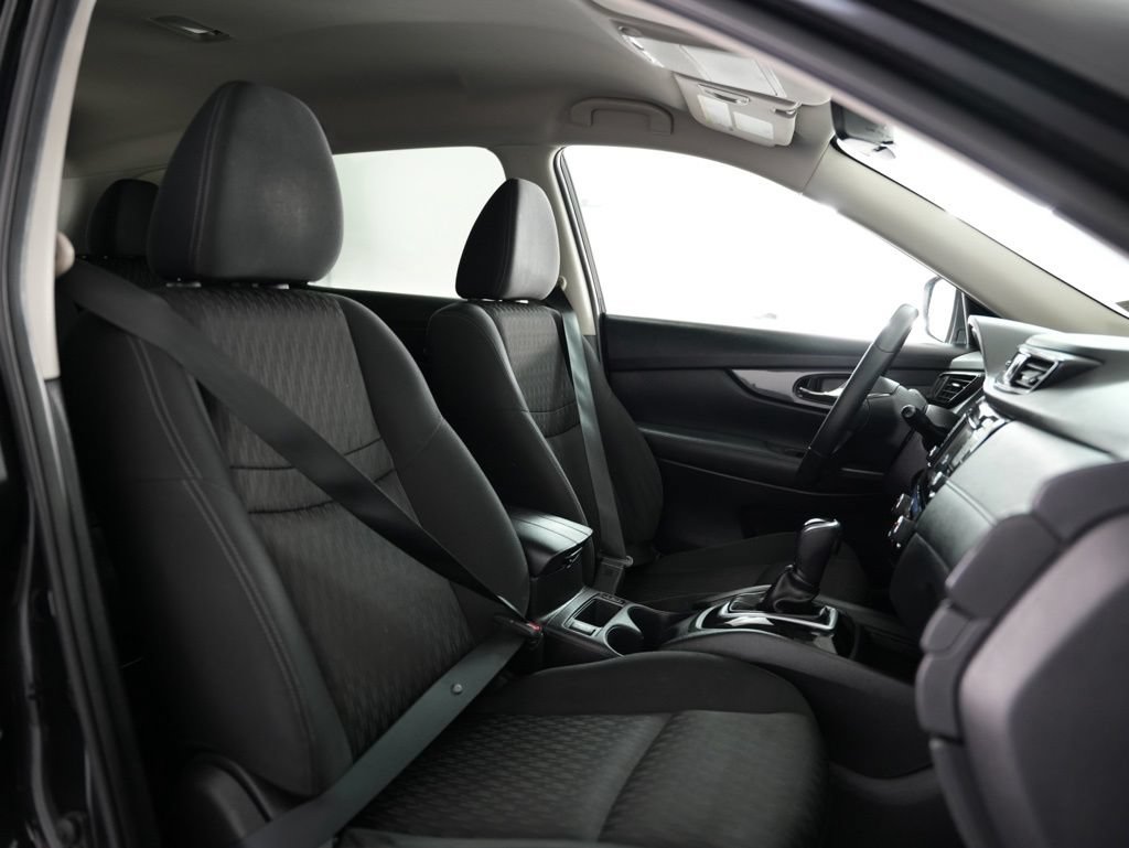 Used 2020 Nissan Rogue SV FWD image 50