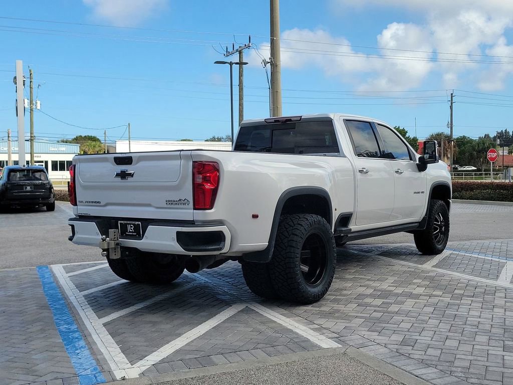 Used 2022 Chevrolet Silverado 3500 High Country AWD/4WD image 5