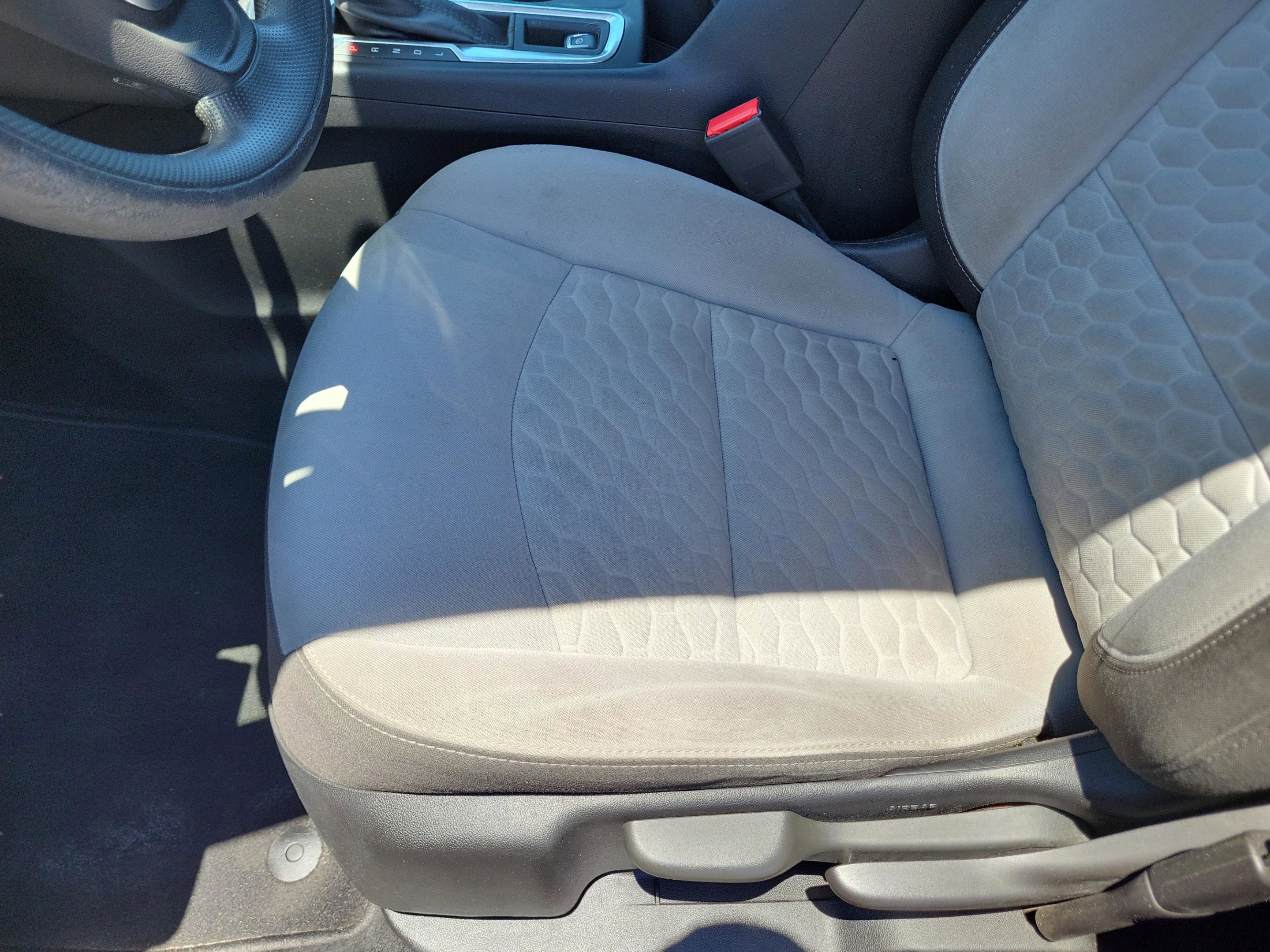 Used 2020 Chevrolet Equinox LS w/ LPO, Blackout Package FWD image 25
