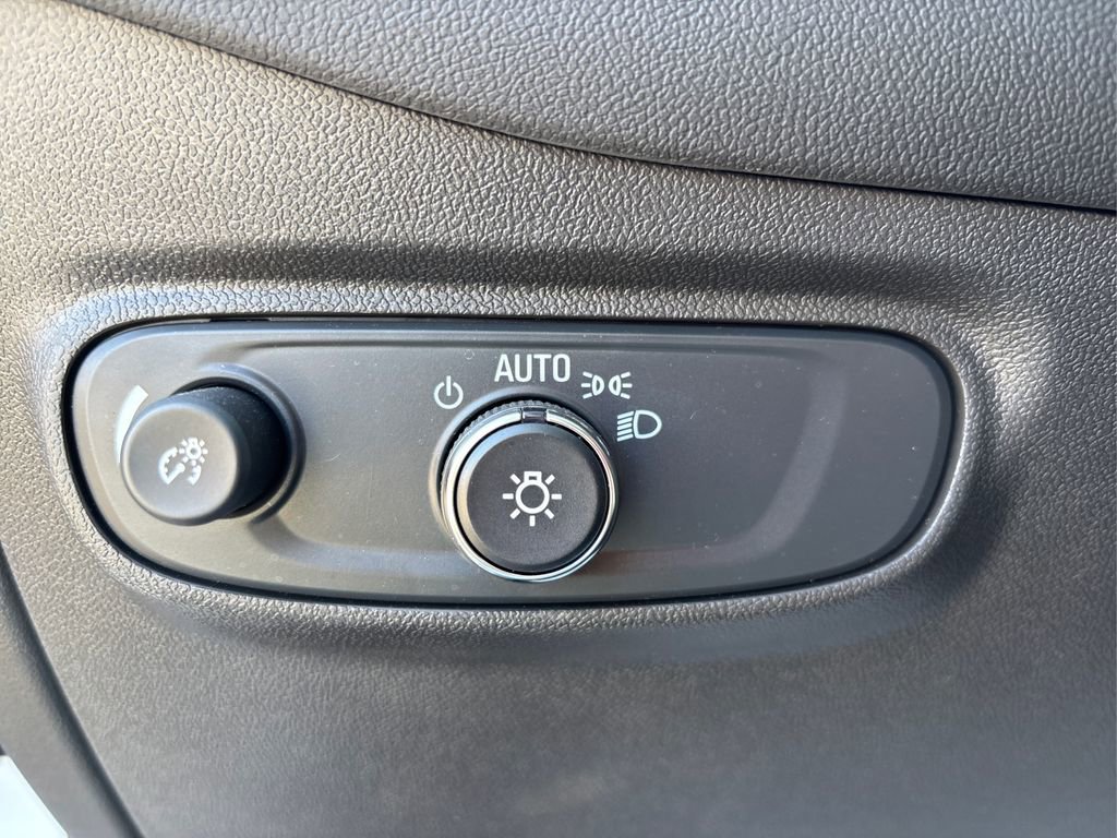 Used 2024 Chevrolet Equinox LT w/ LPO, Floor Liner Package AWD/4WD image 25