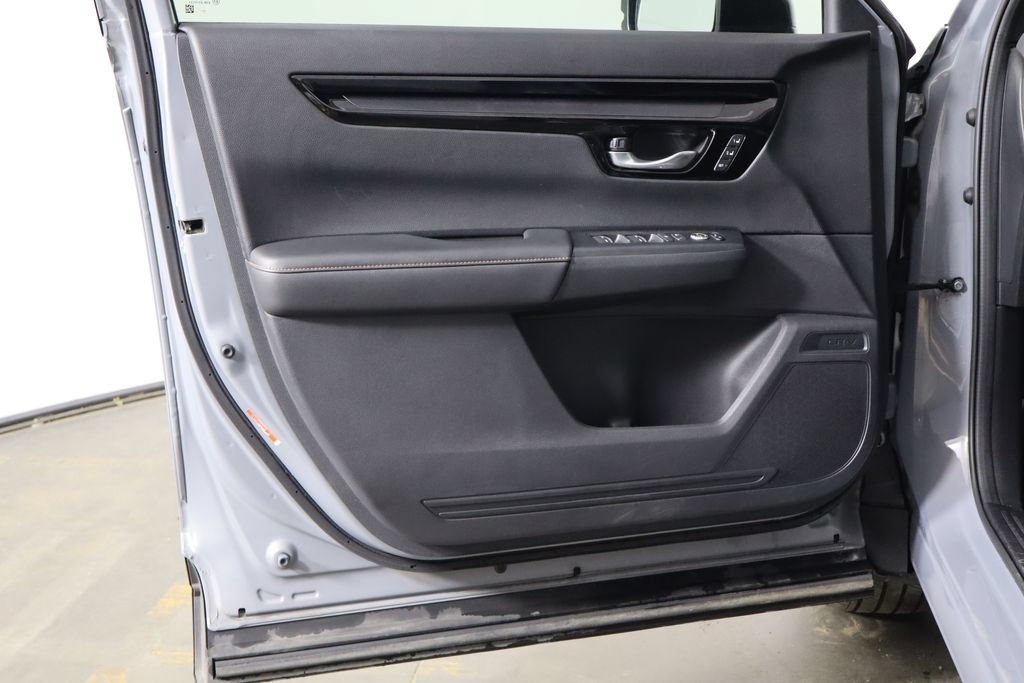 Used 2024 Honda CR-V Sport Touring image 18