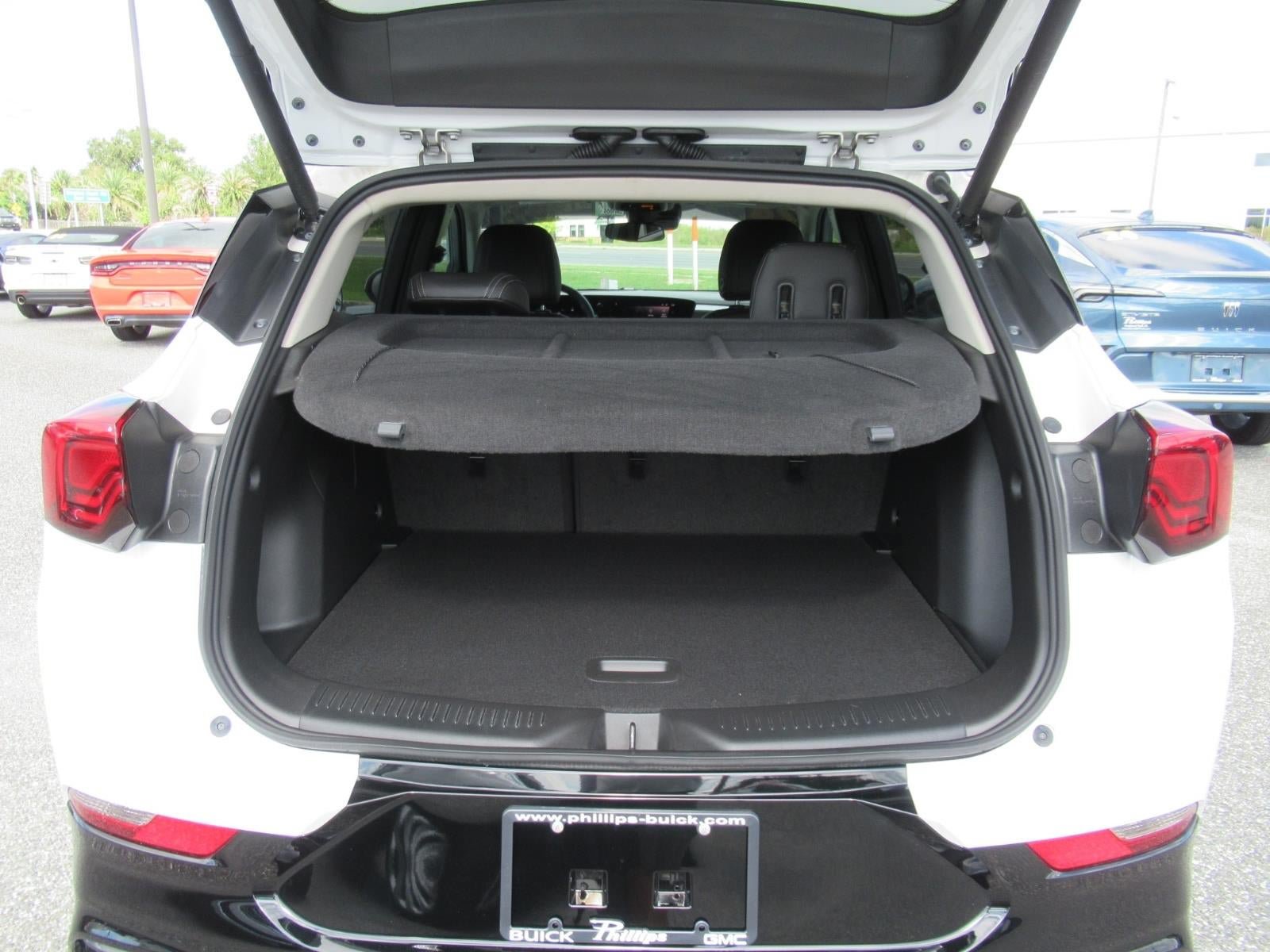 Used 2024 Buick Encore GX Sport Touring w/ Comfort Package FWD image 36