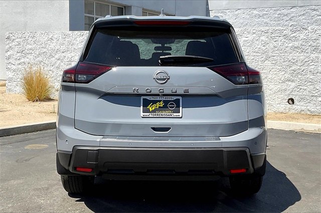 New 2026 Nissan Rogue SV image 3