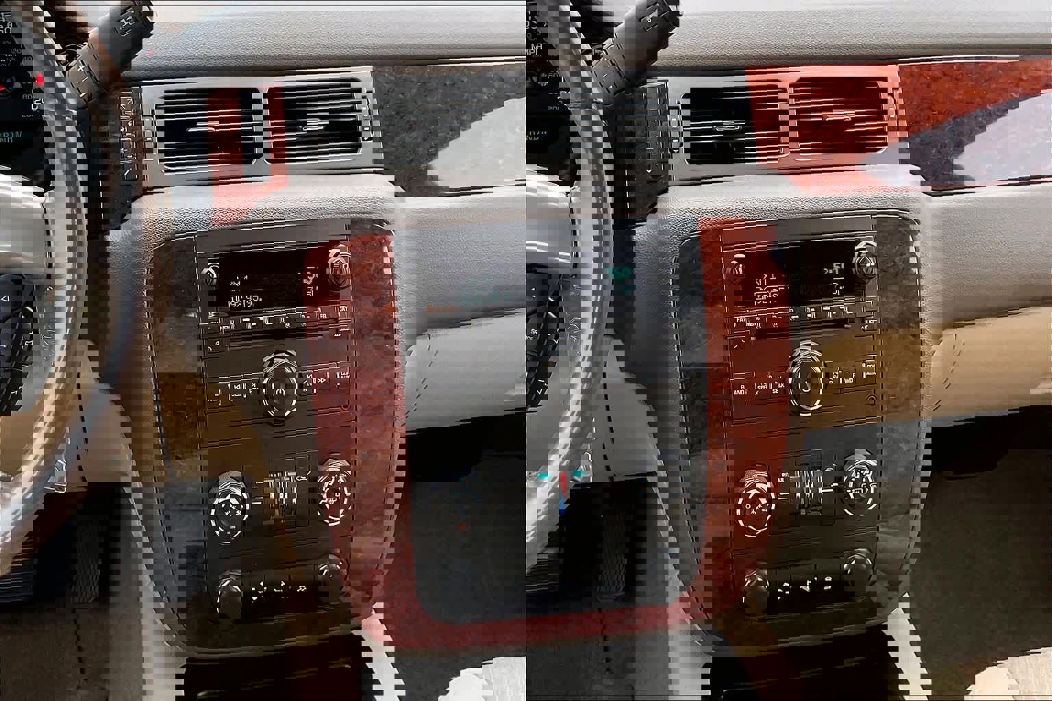 Used 2013 Chevrolet Tahoe LS w/ Texas Edition image 6