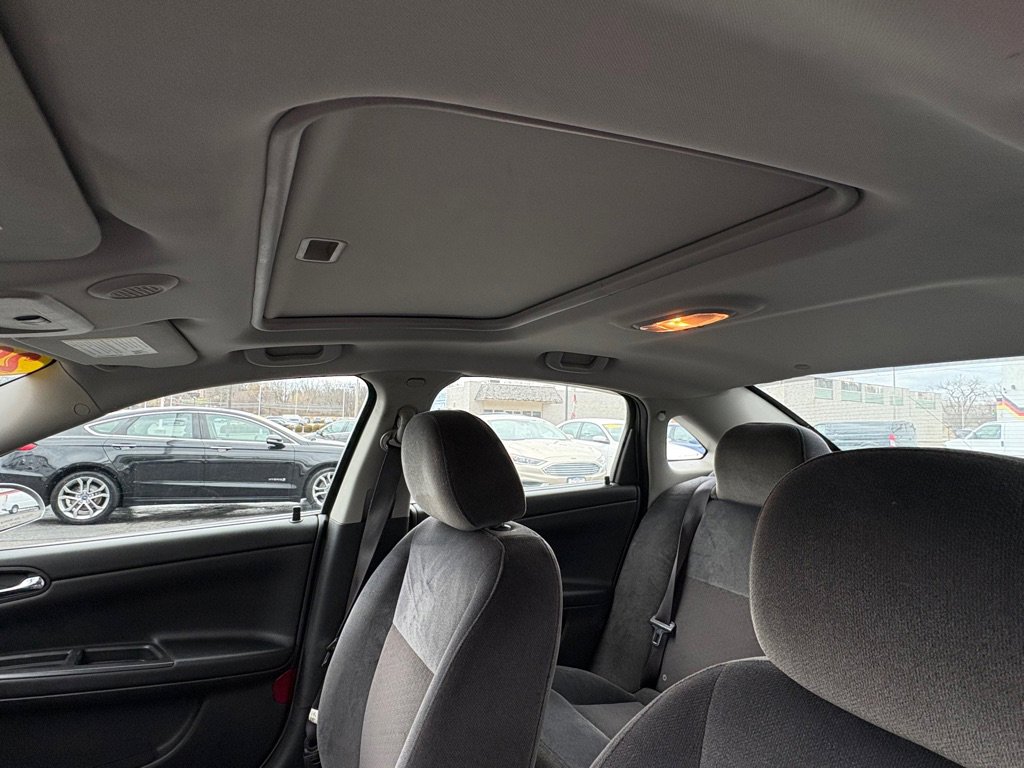 Used 2014 Chevrolet Impala LT w/ LT Sunroof Package image 9