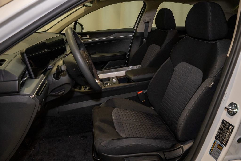 New 2025 Kia K5 LXS image 11