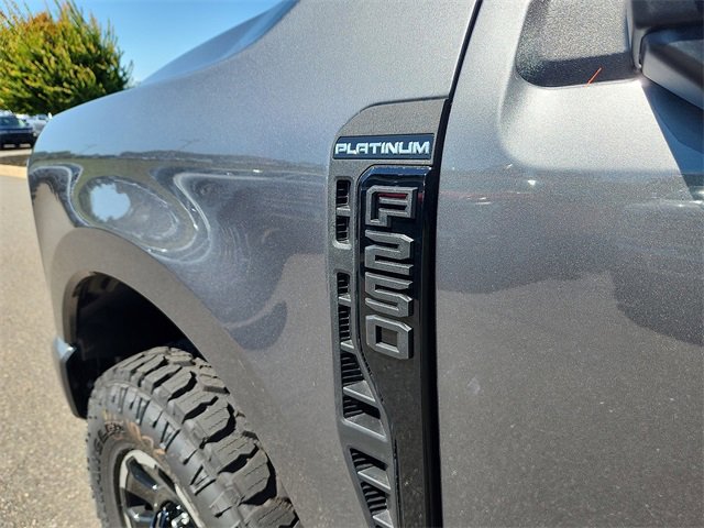 New 2026 Ford F250 4x4 Crew Cab Super Duty image 10