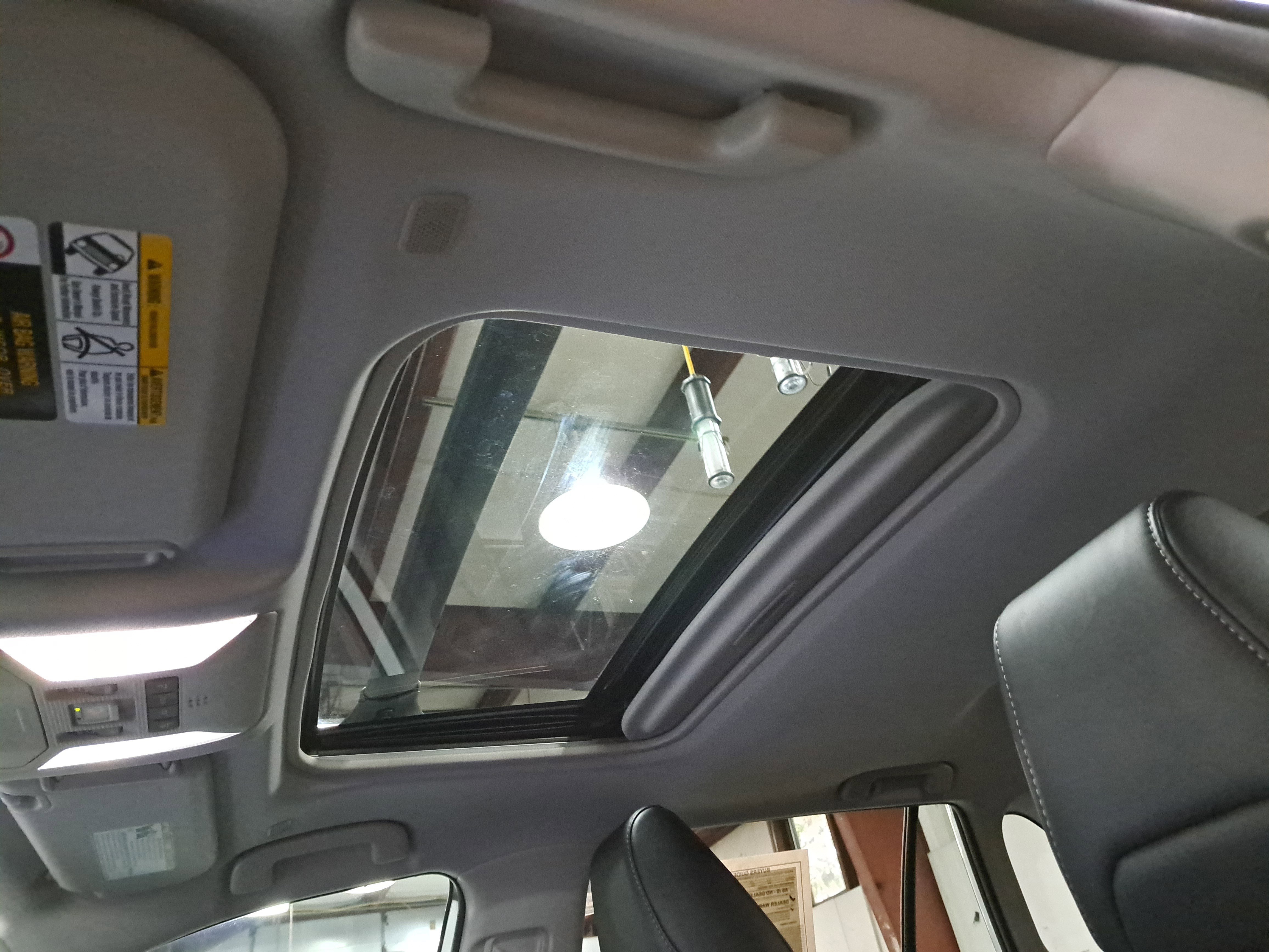 Used 2025 Toyota RAV4 XLE Premium image 30